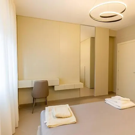 Apartment Casa Emi, Cozy In The Heart Of Tirana
